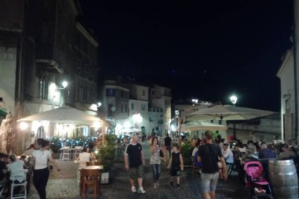 Ferienwohnung Alla Fontana Di Gemma Via Dei Sosii 69 Tivoli Exterior foto